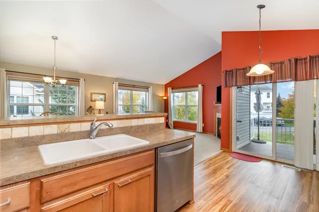 $289,900 | 15151 French Drive North, Hugo, MN 55038