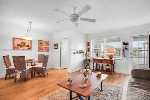 $112,000 | 5300 Washington Street, Unit O224, Hollywood, FL 33021