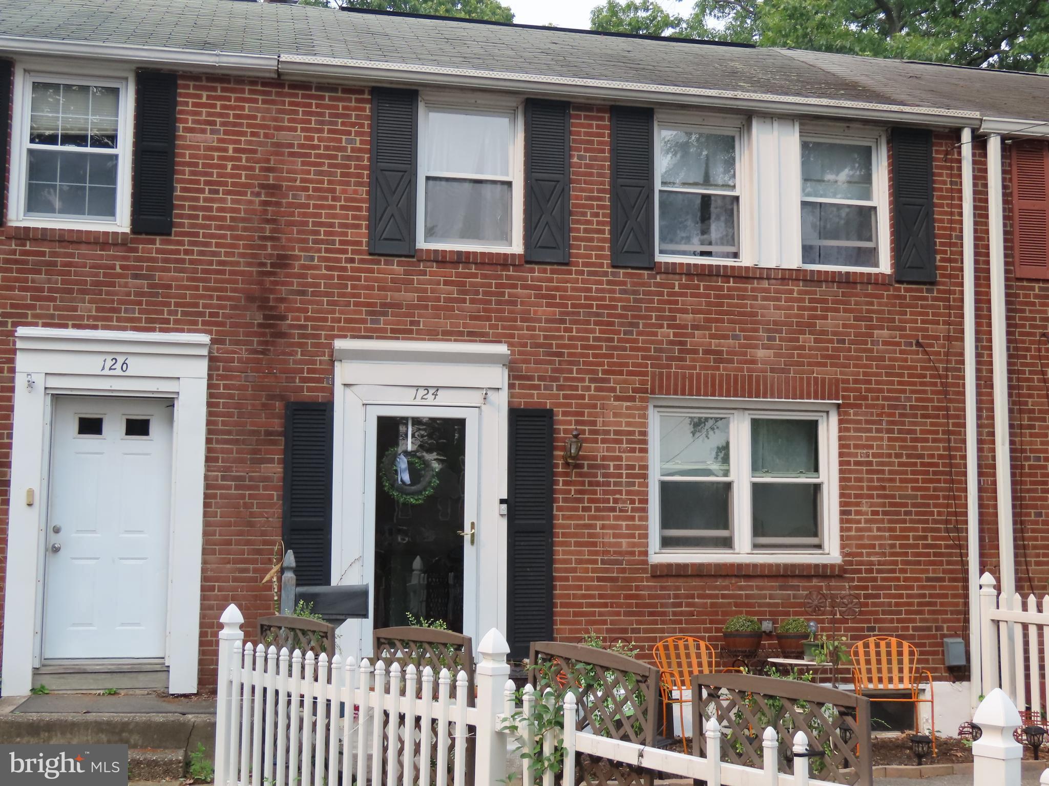 124 Maple Hill Road Wilmington, DE 19804 - Photo 3 of 7 Front