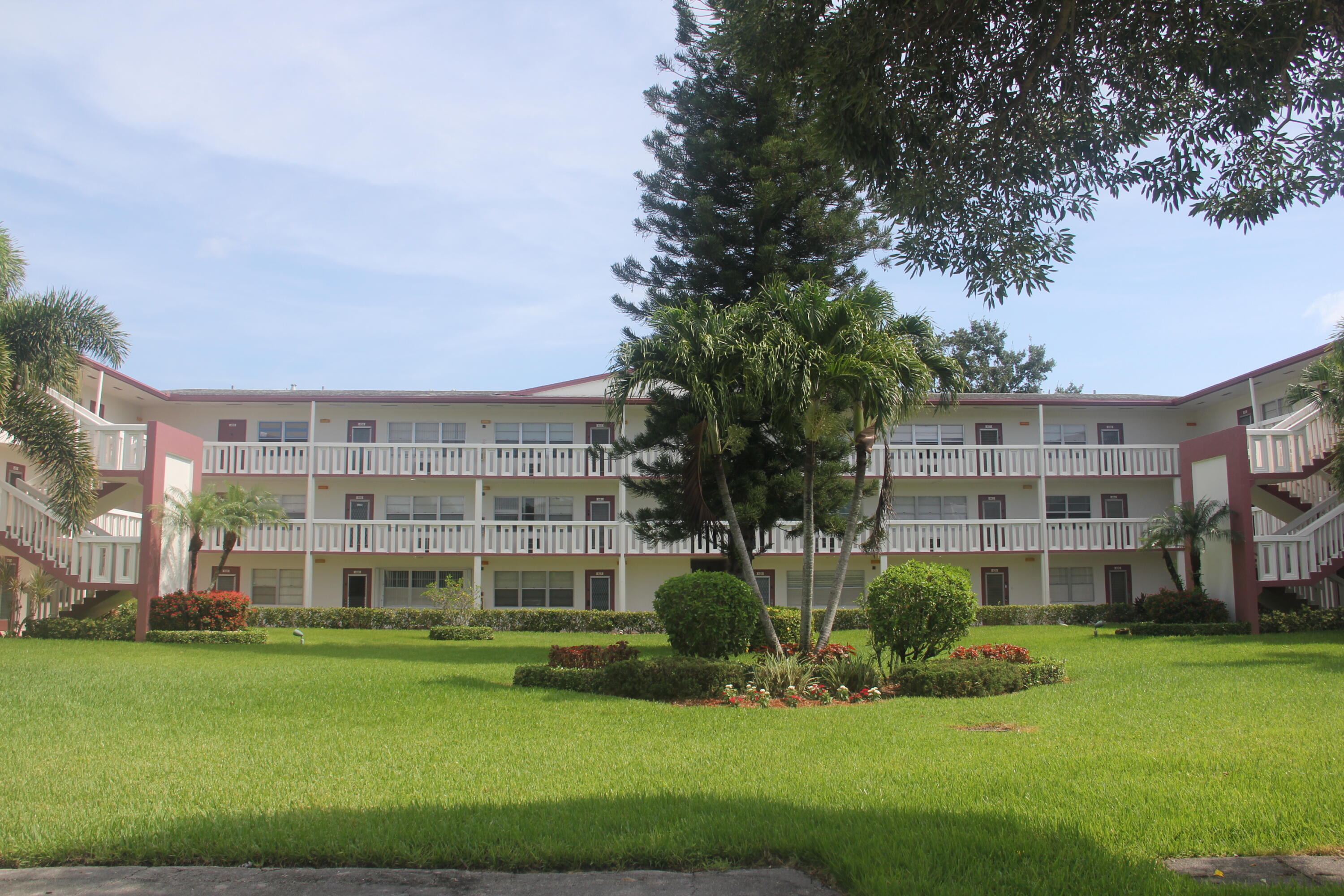 454 Fanshaw K Boca Raton, FL 33434 - Photo 21 of 30 Garden Views from Entrance