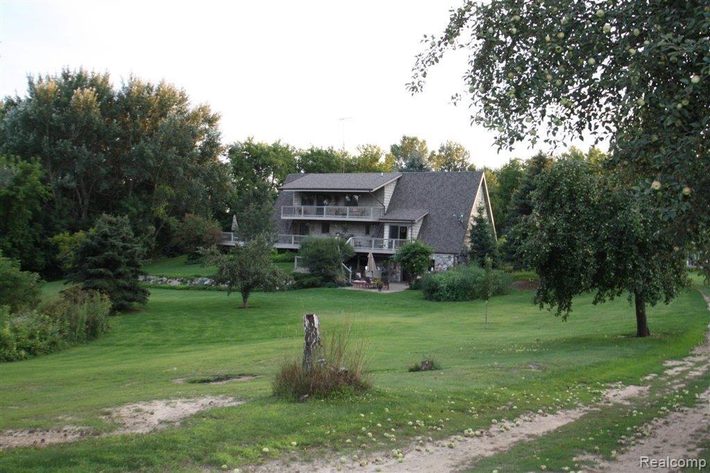 8280 Logana Road Avoca, MI 48006 - Photo 37 of 37 8280 Logana east side of house f