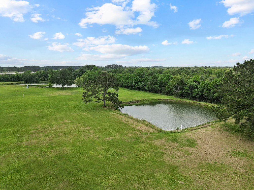27076 Interstate 10 Winnie, TX 77665 - Photo 40 of 42 a view of outdoor space and yard