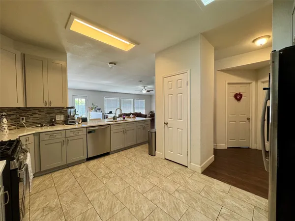 $2,200 | 1208 Leah Lane, Round Rock, TX 78665
