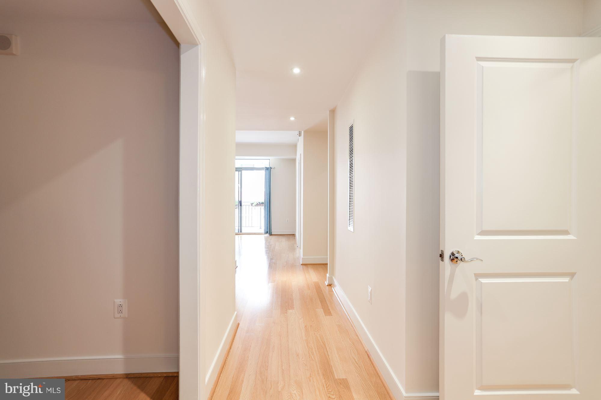 2425 L Street Northwest, Unit 533 Washington, DC 20037 - Photo 2 of 28 Center hall entrance for privacy!