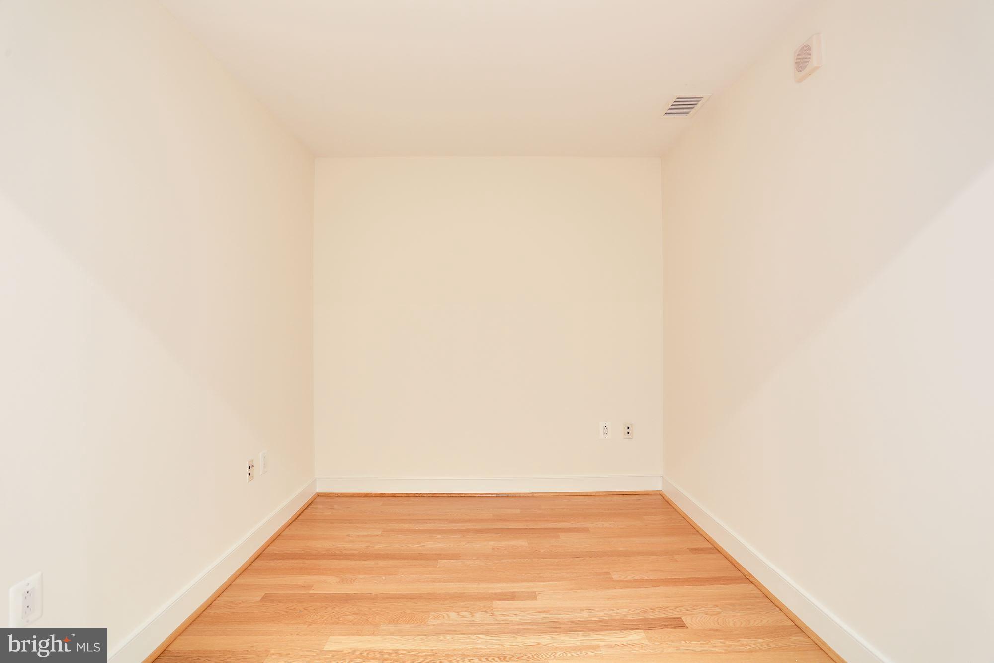2425 L Street Northwest, Unit 533 Washington, DC 20037 - Photo 3 of 28 Den/Office/Bedroom 2