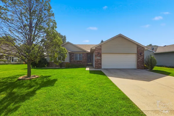 $309,900 | 612 Madison Avenue, Bradley, IL 60915