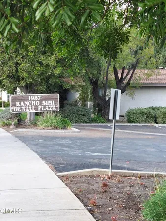 $575,000 | 2025 Royal Avenue, Simi Valley, CA 93065