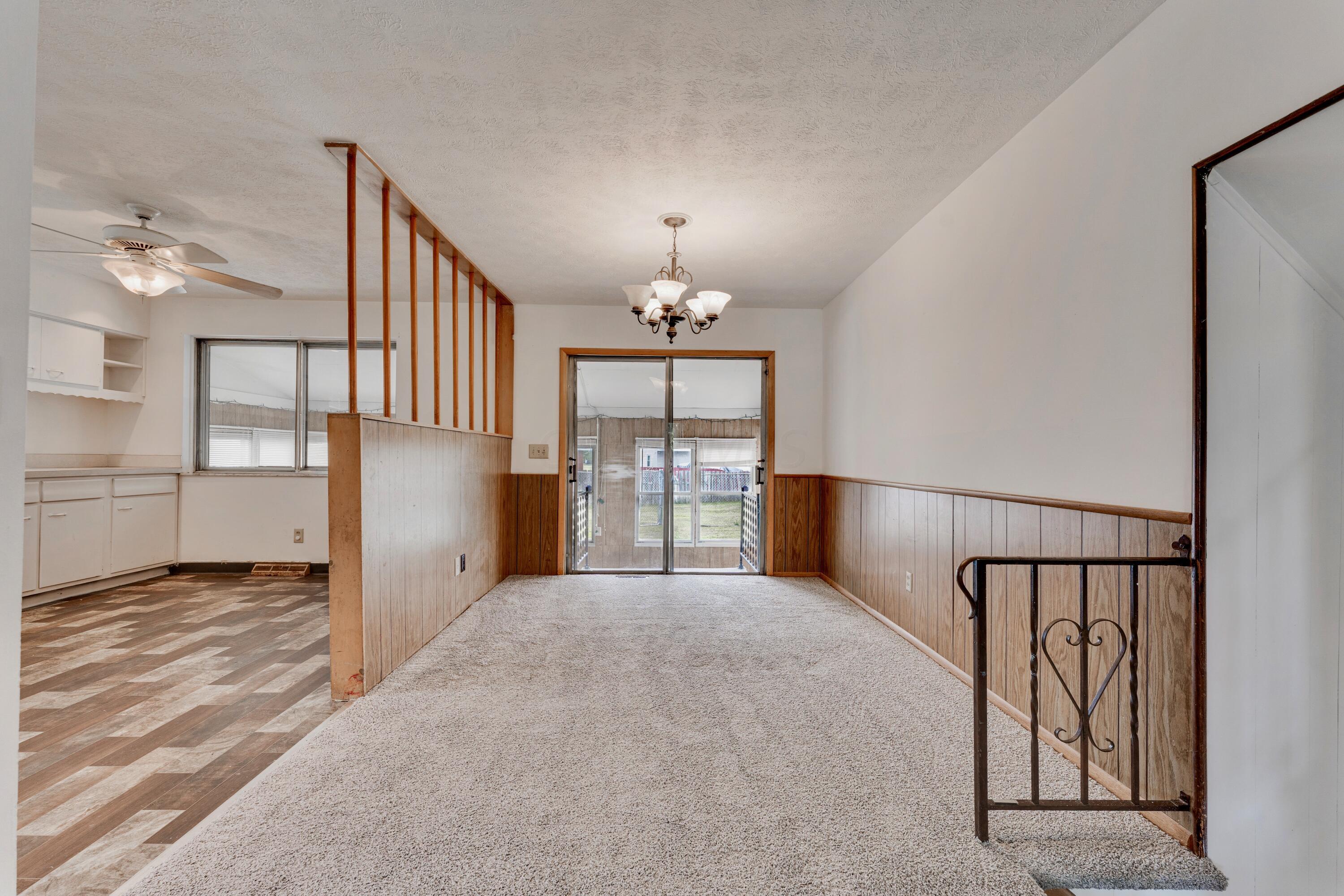 5422 Hazelwood Road Columbus, OH 43229 - Photo 5 of 34 Dining