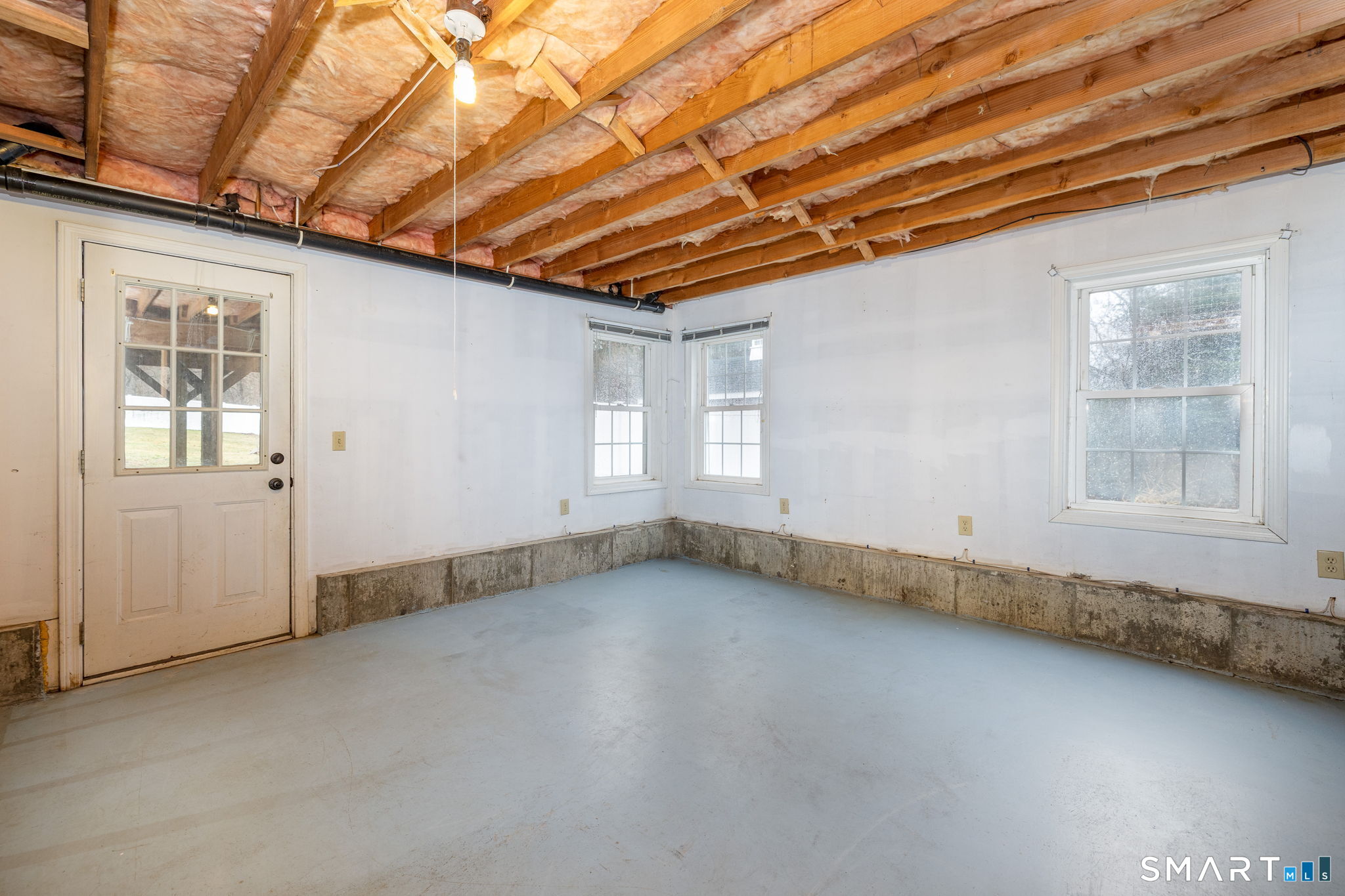 559 West Main Street Hebron, CT 06231 - Photo 25 of 29 a view of a room with window