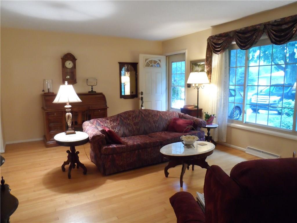 310 East Roberts Road Indianapolis, IN 46227 - Photo 3 of 16 Gallery Image 3