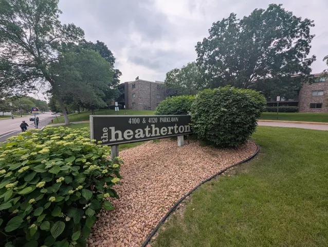 $129,000 | 4120 Parklawn Avenue, Unit 319, Edina, MN 55435