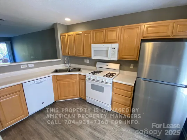 $1,695 | 10580 English Setter Way, Charlotte, NC 28269