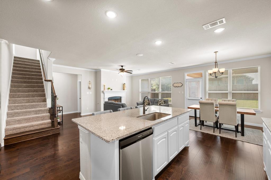 1732 Rio Secco Drive Fort Worth, TX 76131 - Photo 11 of 40