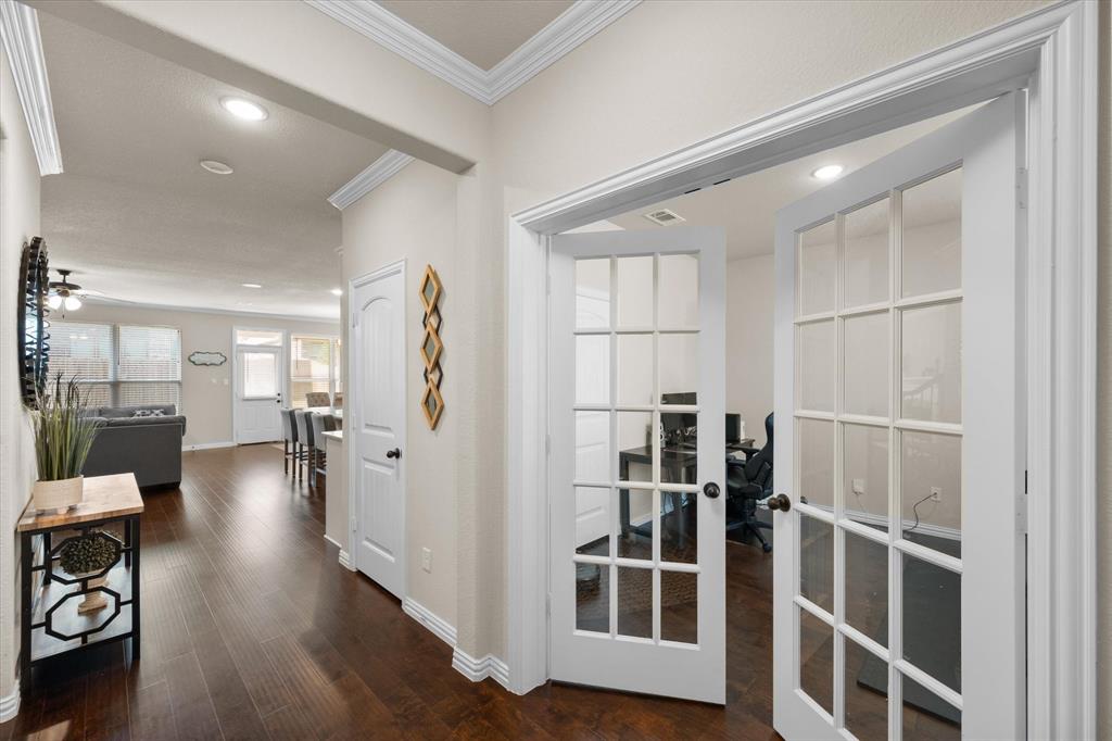 1732 Rio Secco Drive Fort Worth, TX 76131 - Photo 4 of 40