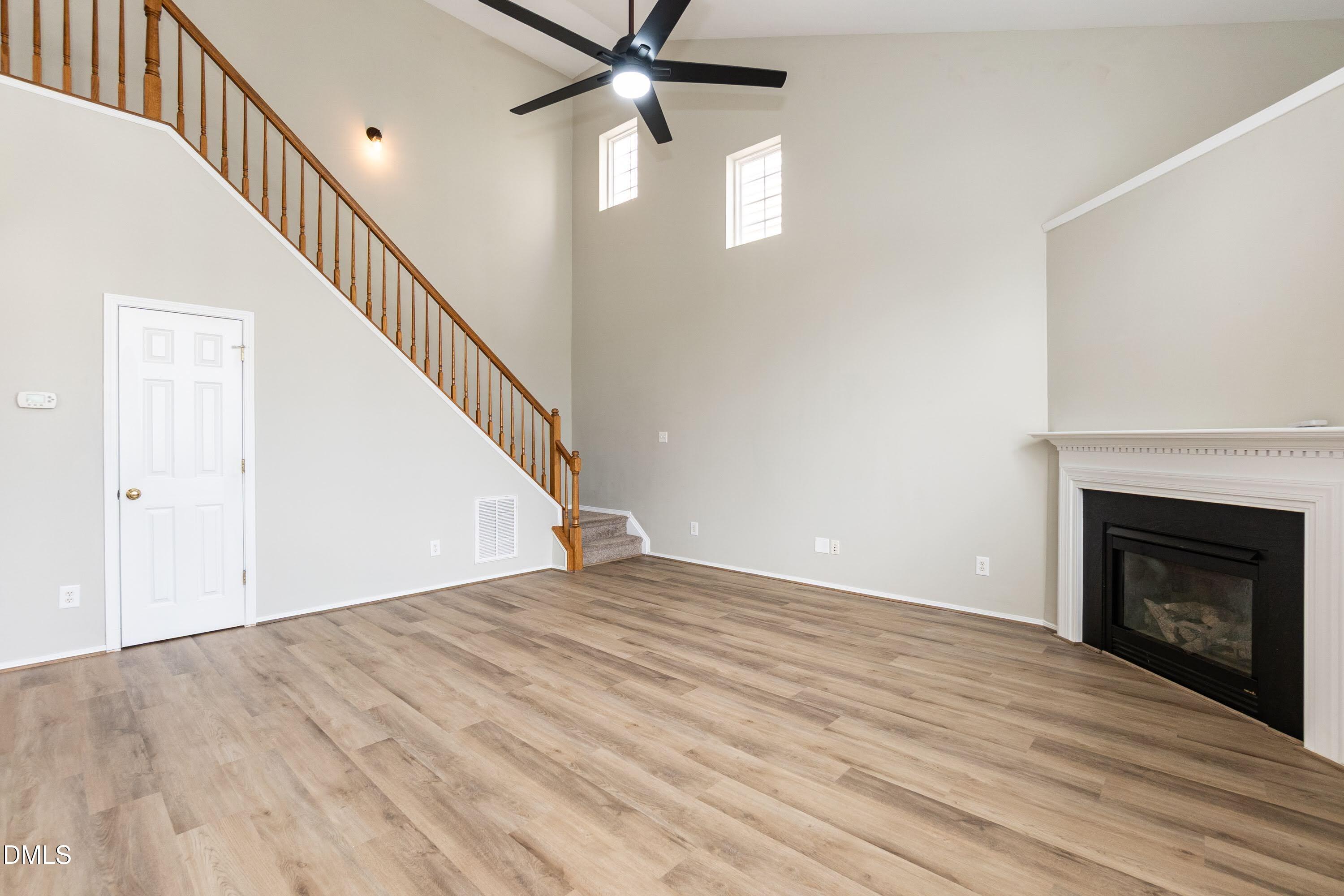 8310 Chimneycap Drive Raleigh, NC 27613 - Photo 17 of 38 Living 02