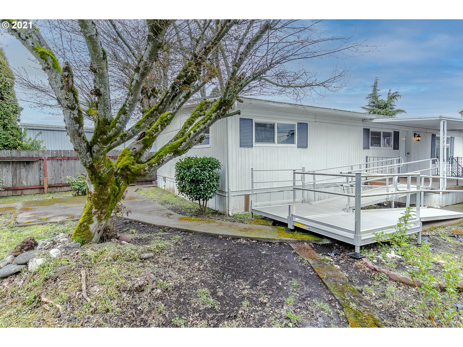 3530 Game Farm Road, Unit 50 Springfield, OR 97477 - Photo 26 of 32