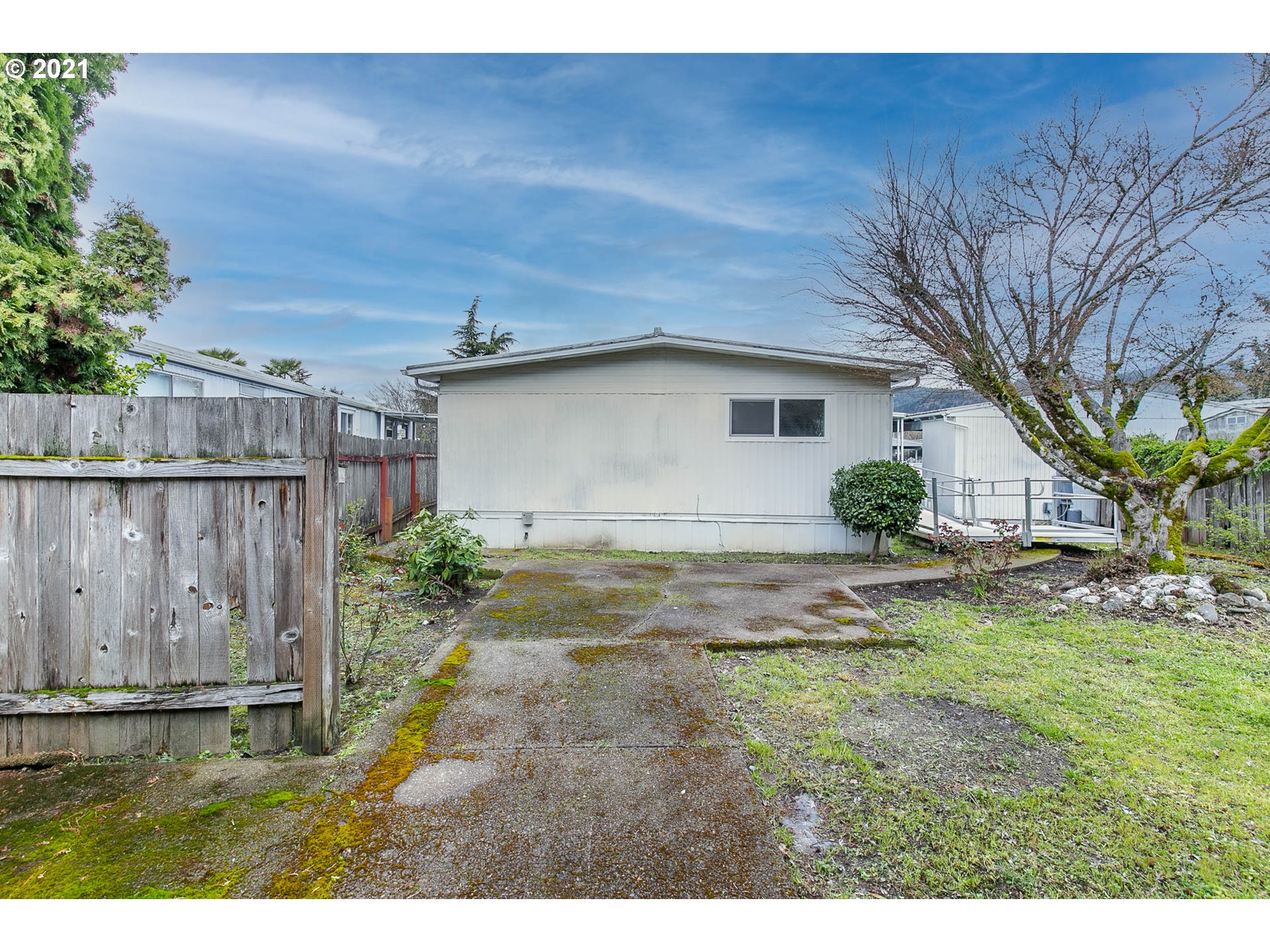 3530 Game Farm Road, Unit 50 Springfield, OR 97477 - Photo 32 of 32