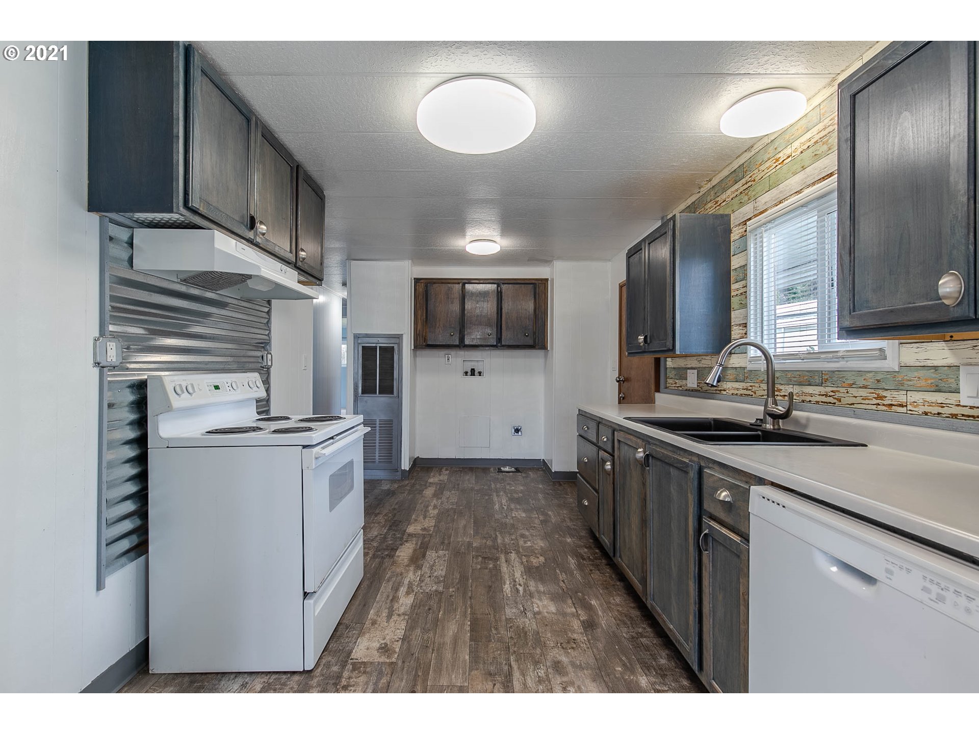 3530 Game Farm Road, Unit 50 Springfield, OR 97477 - Photo 10 of 32