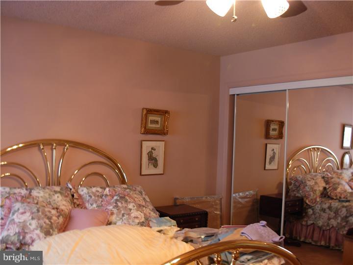842 Taylor Road, Unit B Monroe Township, NJ 08831 - Photo 12 of 14 Gallery Image 12