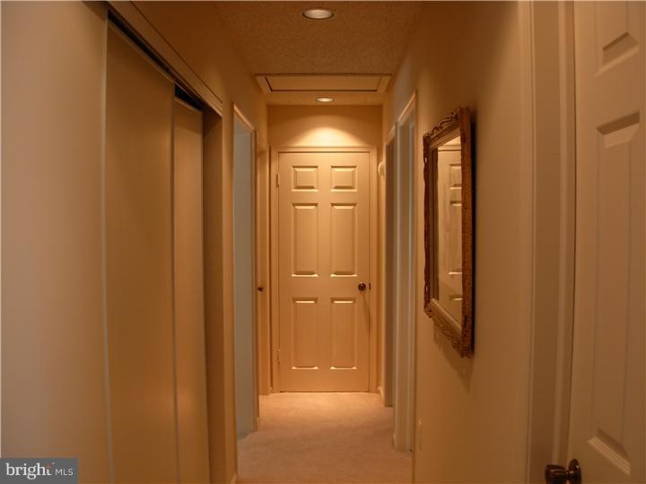 842 Taylor Road, Unit B Monroe Township, NJ 08831 - Photo 13 of 14 Gallery Image 13