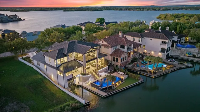 $5,250,000 | 401 Matern Court, Horseshoe Bay, TX 78657