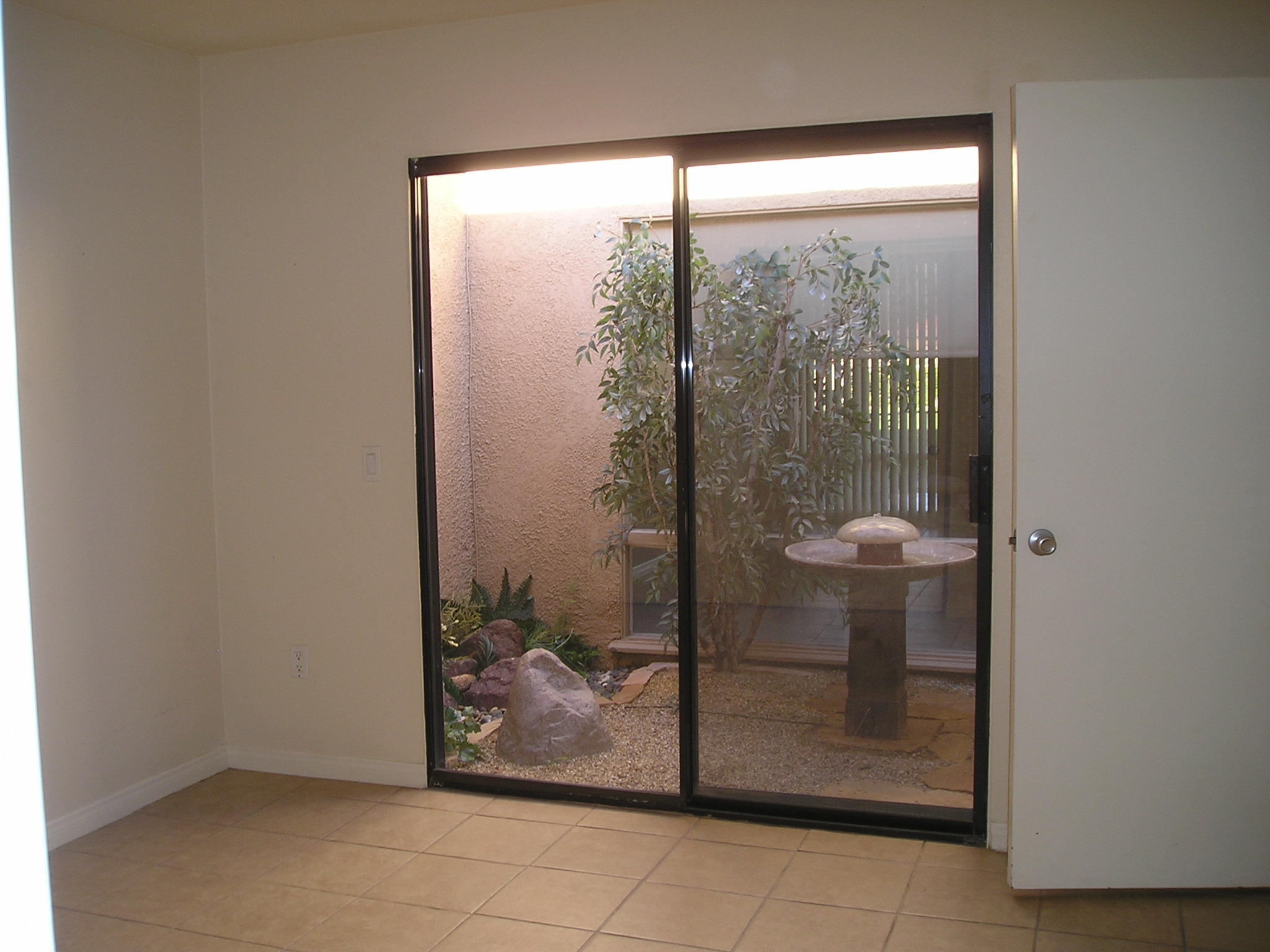 38 Malaga Drive Rancho Mirage, CA 92270 - Photo 12 of 37 a view of a bathroom