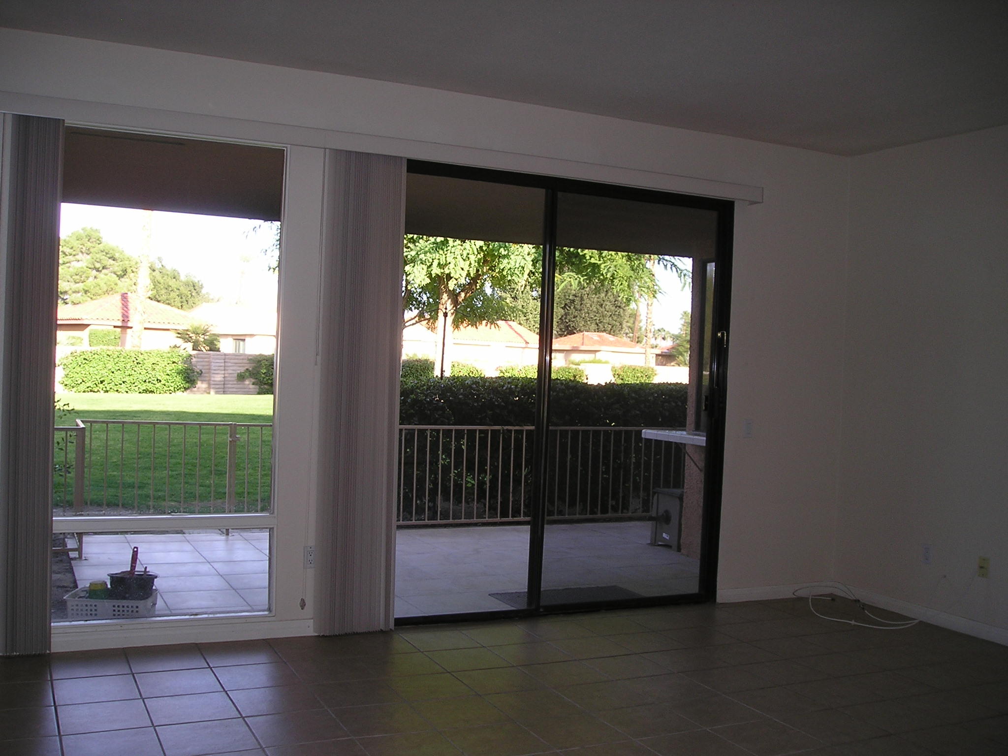 38 Malaga Drive Rancho Mirage, CA 92270 - Photo 15 of 37 a view of an empty room with a window