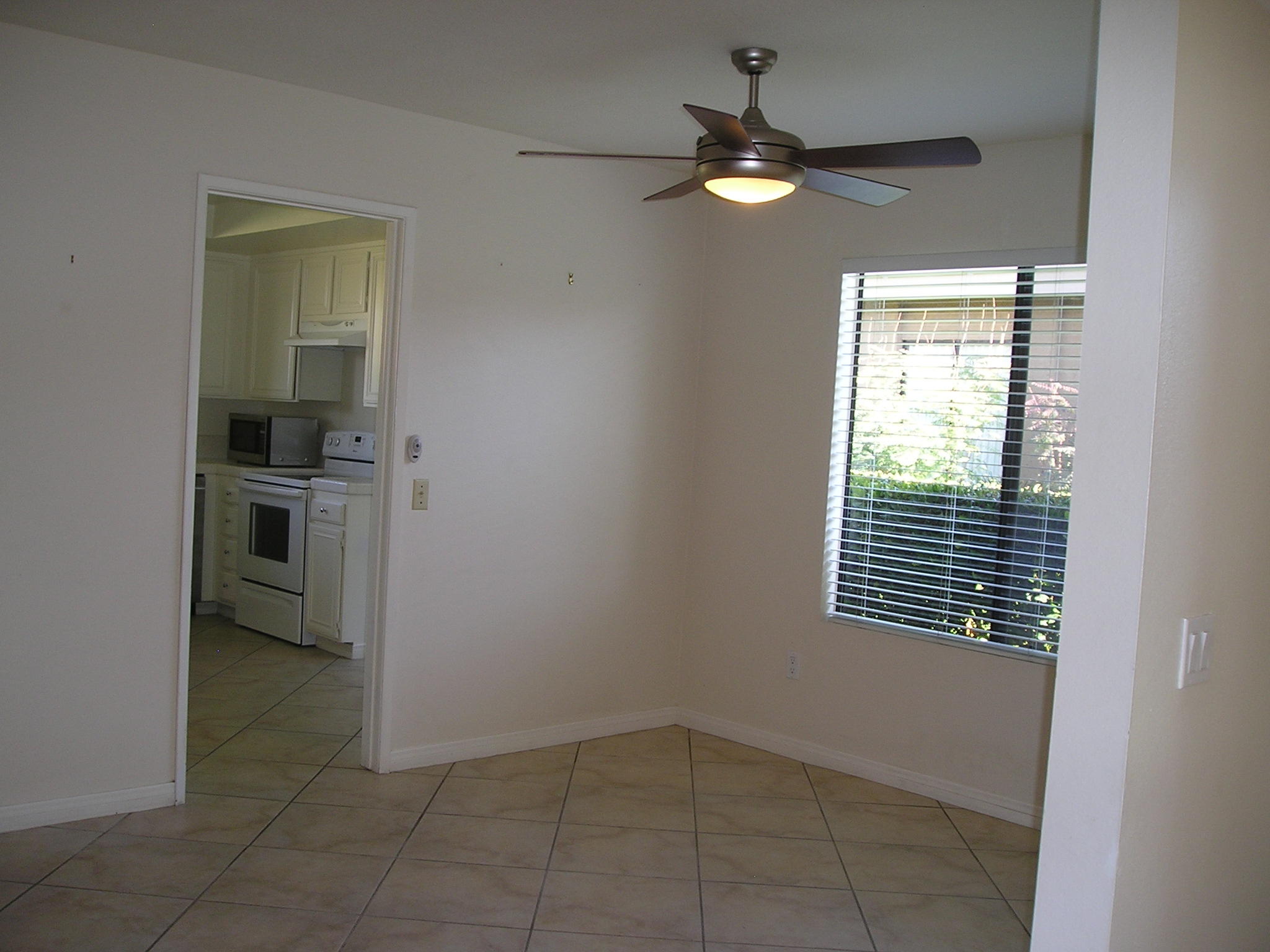 38 Malaga Drive Rancho Mirage, CA 92270 - Photo 6 of 37 a view of an empty room with a window