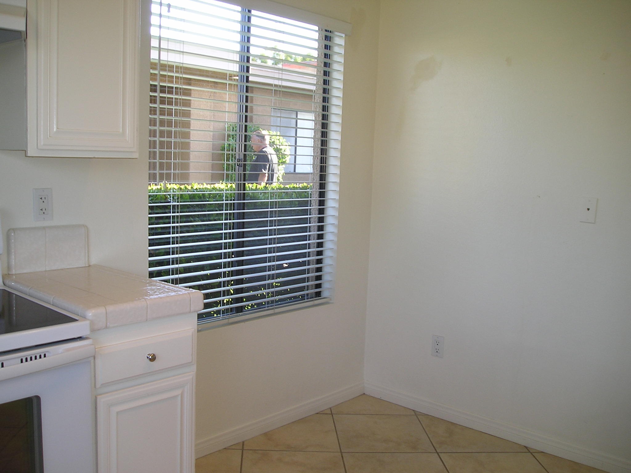 38 Malaga Drive Rancho Mirage, CA 92270 - Photo 10 of 37 a view of a kitchen with a sink