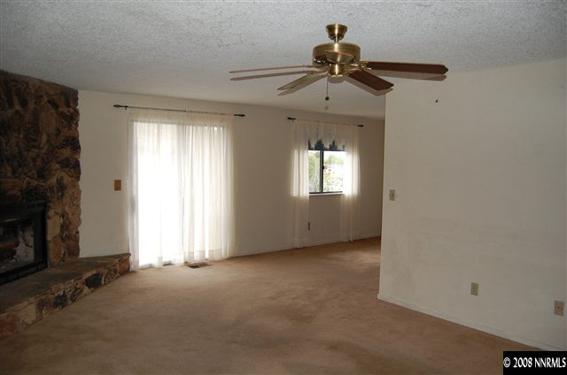 2265 Dakota Way Reno, NV 89506 - Photo 4 of 9 a view of empty room with windows