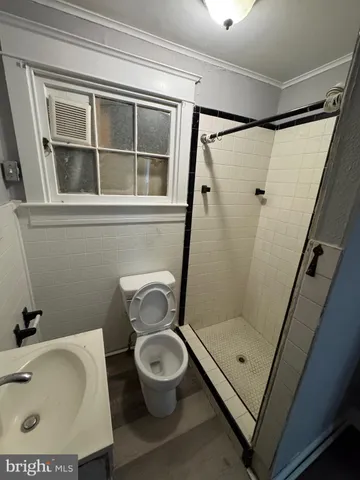 $2,500 | 365 East Springfield Road, Springfield, PA 19064