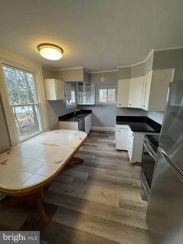 $2,500 | 365 East Springfield Road, Springfield, PA 19064