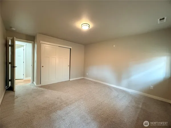 $4,950 | 11837 32nd Avenue Northeast, Seattle, WA 98125