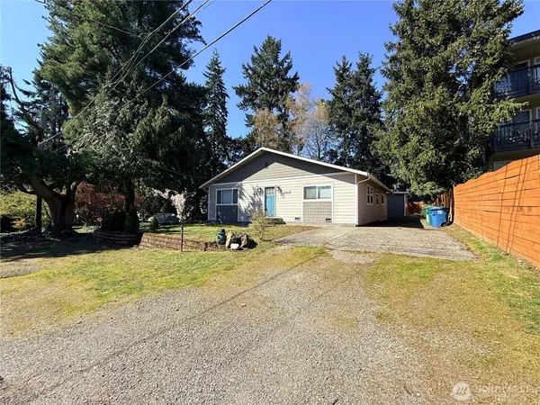 $4,950 | 11837 32nd Avenue Northeast, Seattle, WA 98125