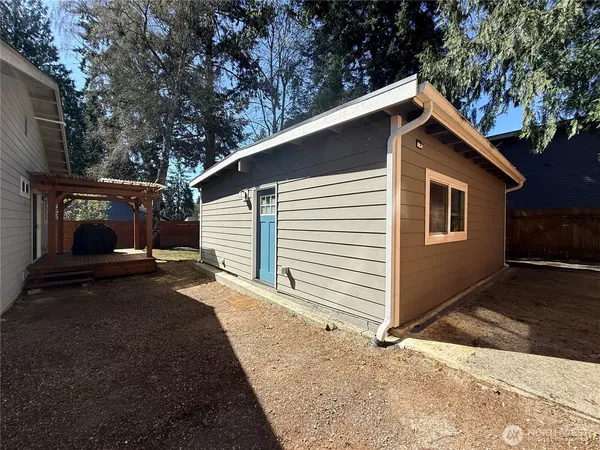 $4,950 | 11837 32nd Avenue Northeast, Seattle, WA 98125