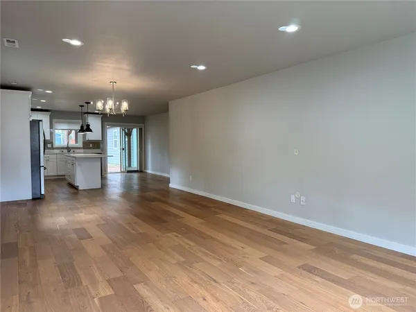 $4,950 | 11837 32nd Avenue Northeast, Seattle, WA 98125