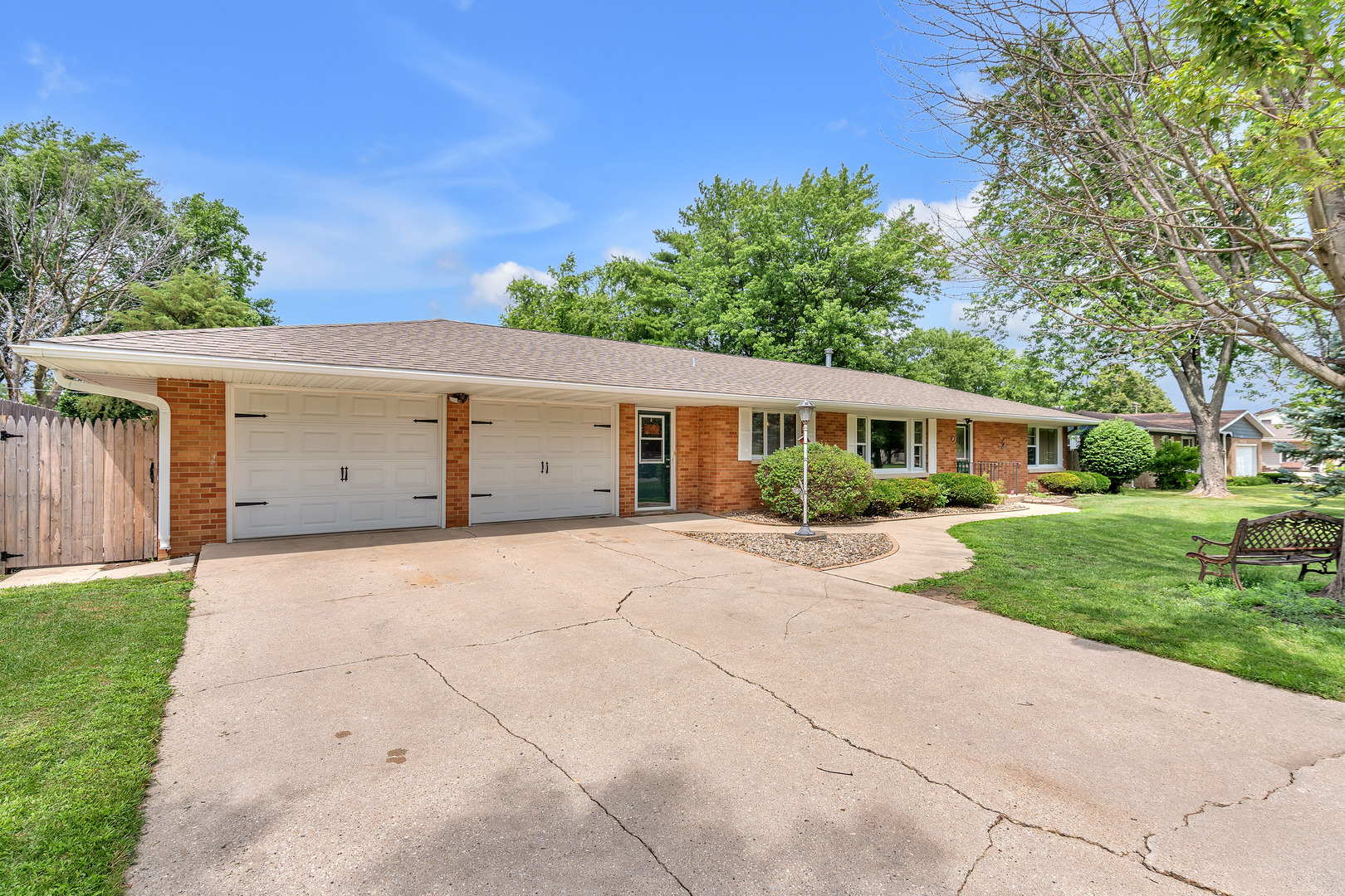312 Wilmac Street Dwight, IL 60420 - Photo 2 of 26 front view of a house with a yard