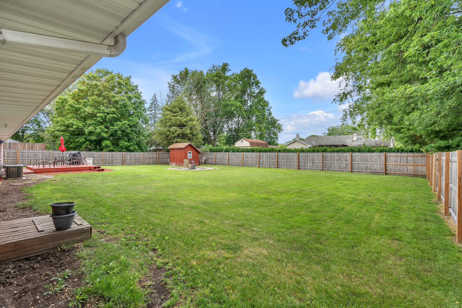 312 Wilmac Street Dwight, IL 60420 - Photo 22 of 26 a backyard of a house with lots of green space