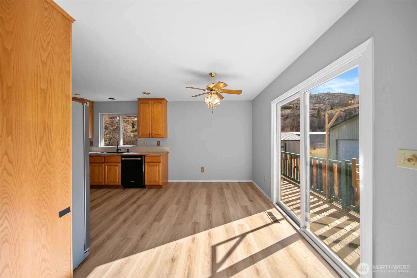 4195 Squilchuck Road Wenatchee, WA 98801 - Photo 6 of 39