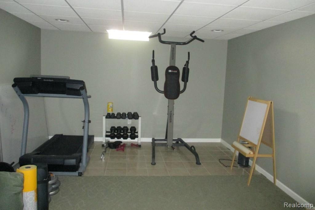 2495 Dover Rochester, MI 48309 - Photo 16 of 29 IMG_1491.jpg