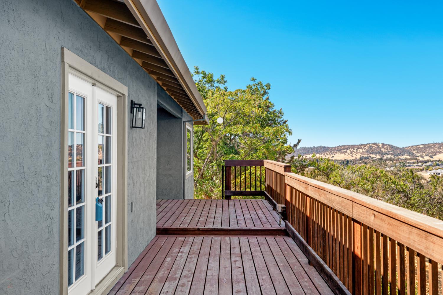 2512 Quail Hill Road Copperopolis, CA 95228 - Photo 11 of 70 a view of balcony of a house