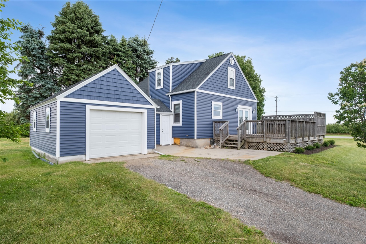 7737 Fruit Ridge Avenue Northwest Sparta, MI 49345 - Photo 3 of 25