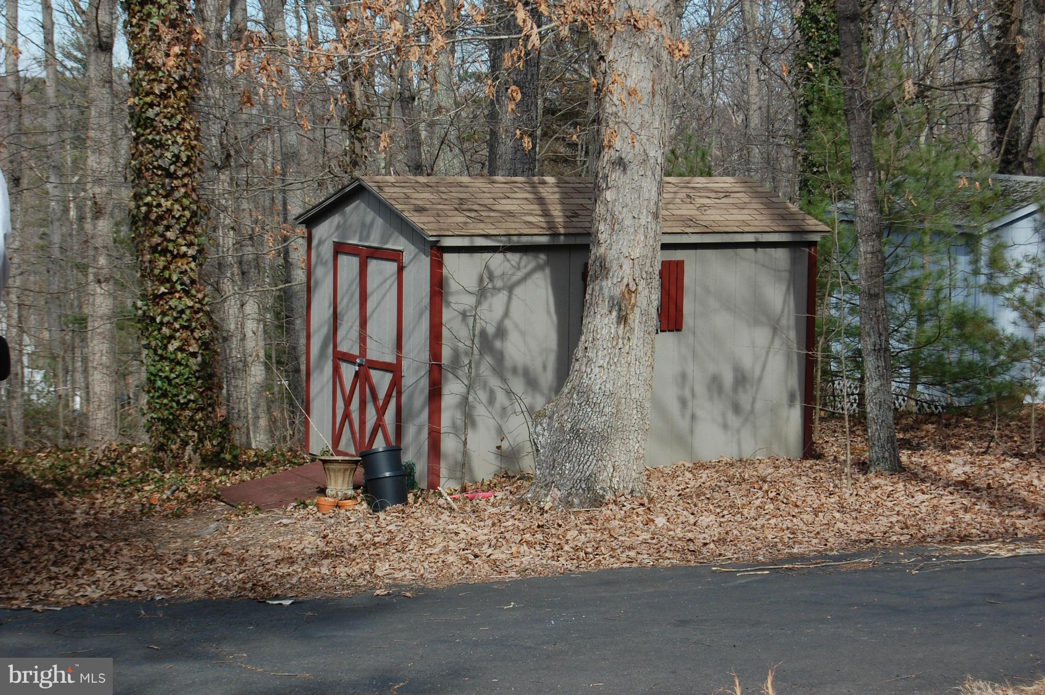 11101 Signal Hill Road Culpeper, VA 22701 - Photo 28 of 30 Shed