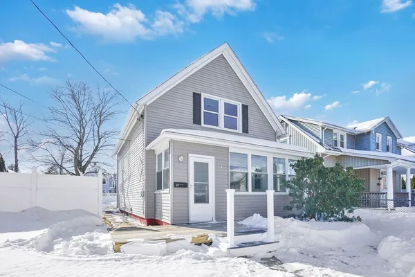 $303,000 | 115 Hampden Street, Springfield, MA 01151