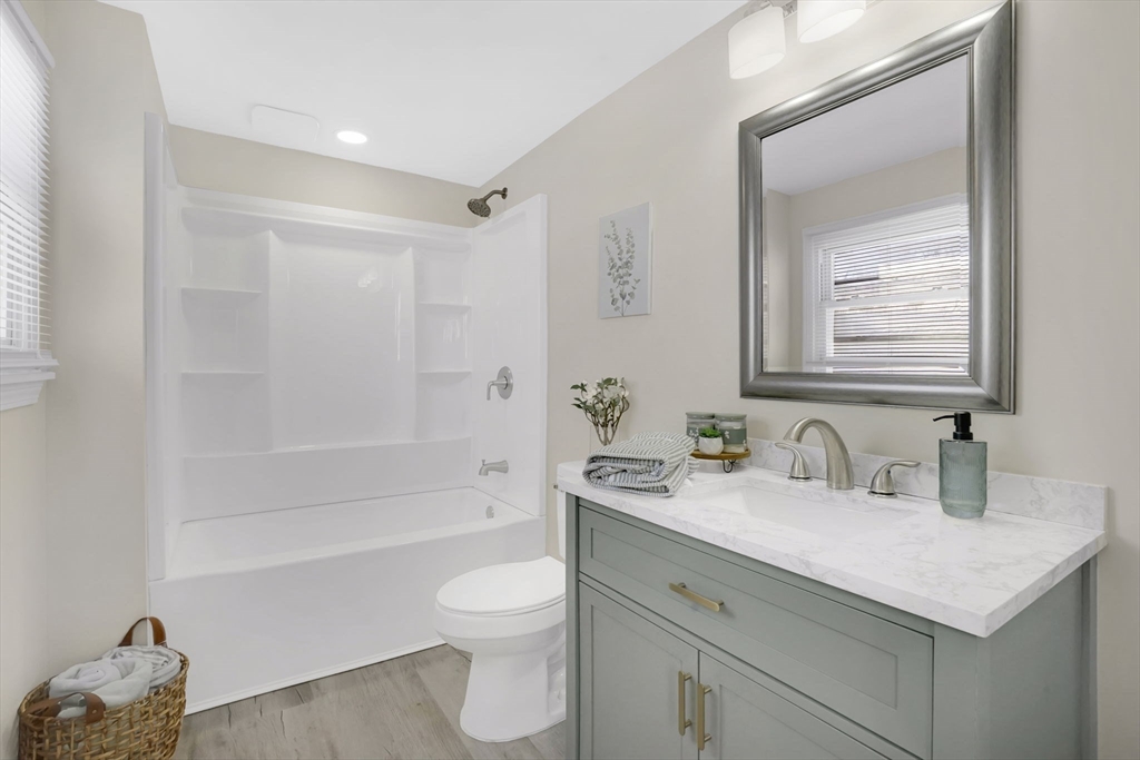 115 Hampden Street Springfield, MA 01151 - Photo 17 of 35