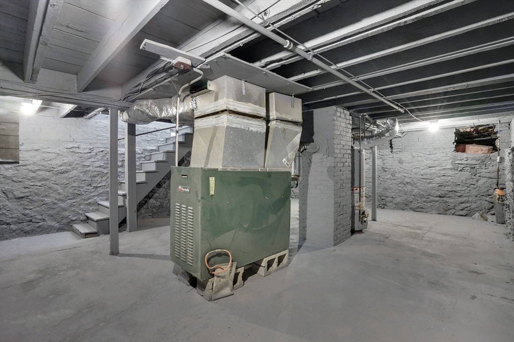 115 Hampden Street Springfield, MA 01151 - Photo 28 of 35