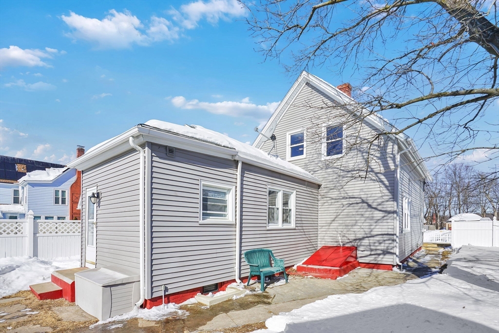 115 Hampden Street Springfield, MA 01151 - Photo 3 of 35