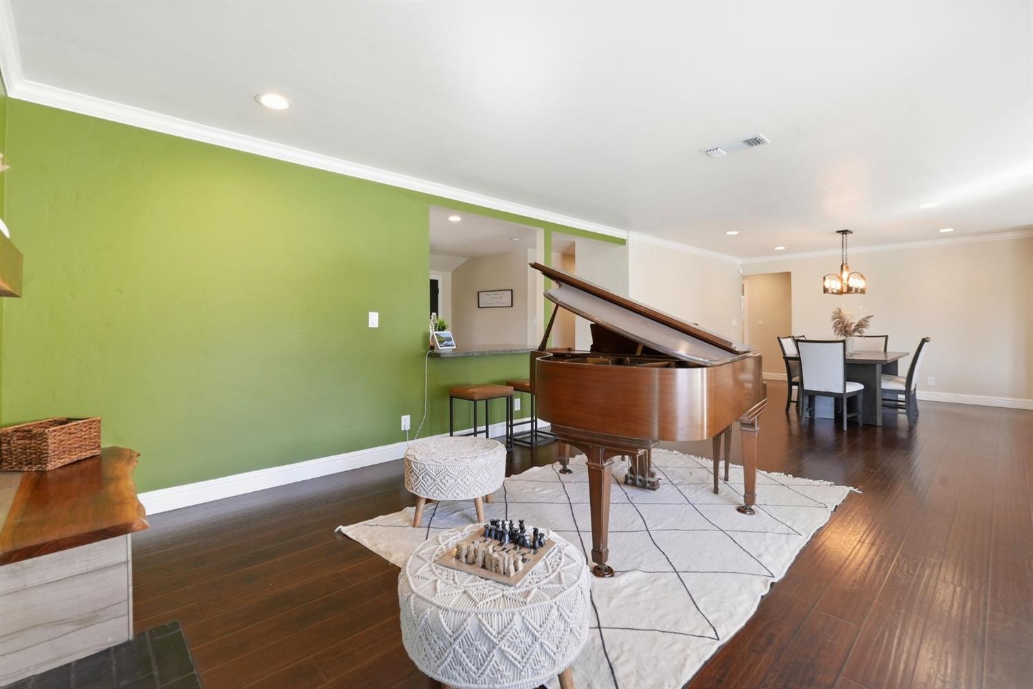 1700 Rolling Hills Road Sacramento, CA 95864 - Photo 16 of 65