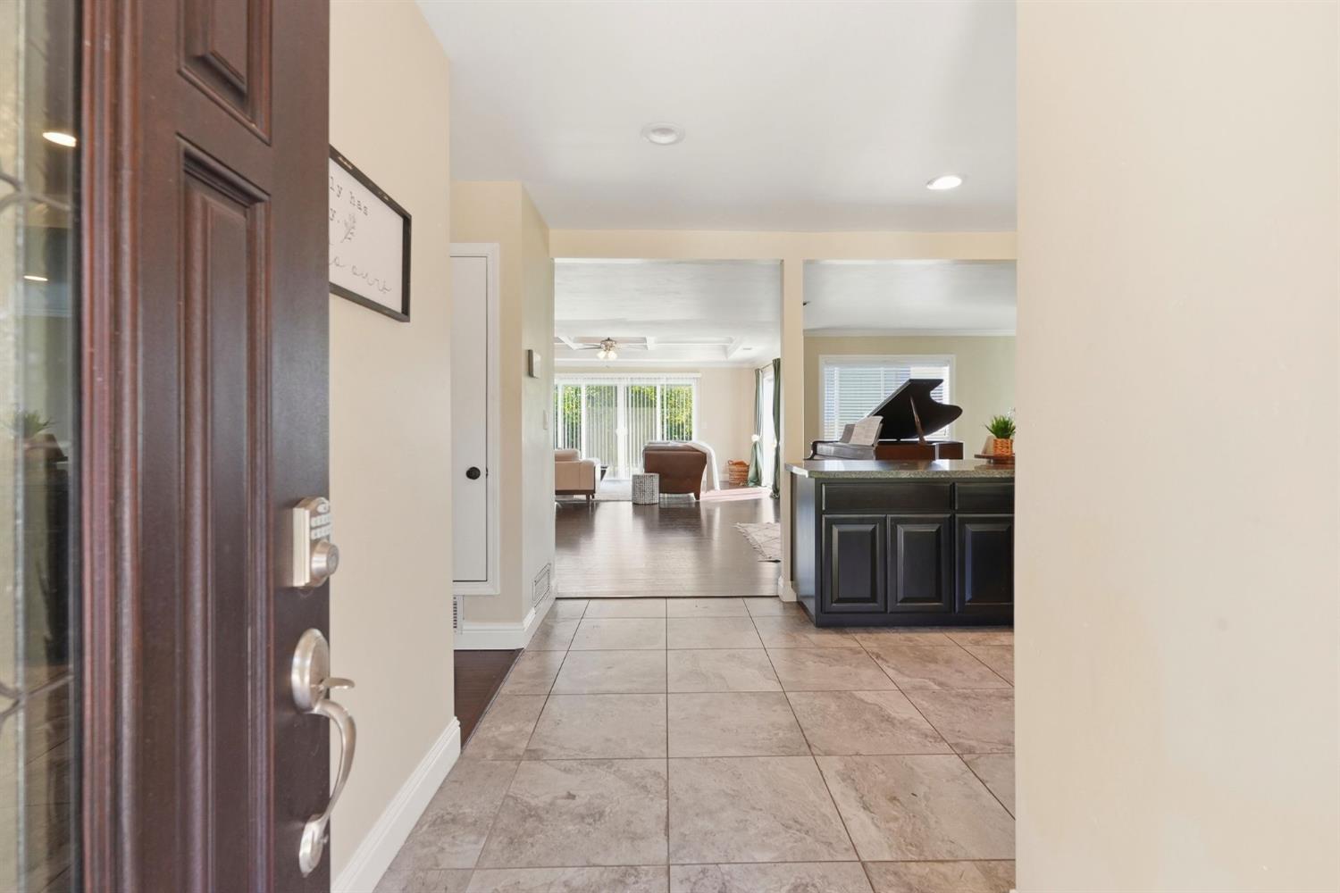 1700 Rolling Hills Road Sacramento, CA 95864 - Photo 2 of 65