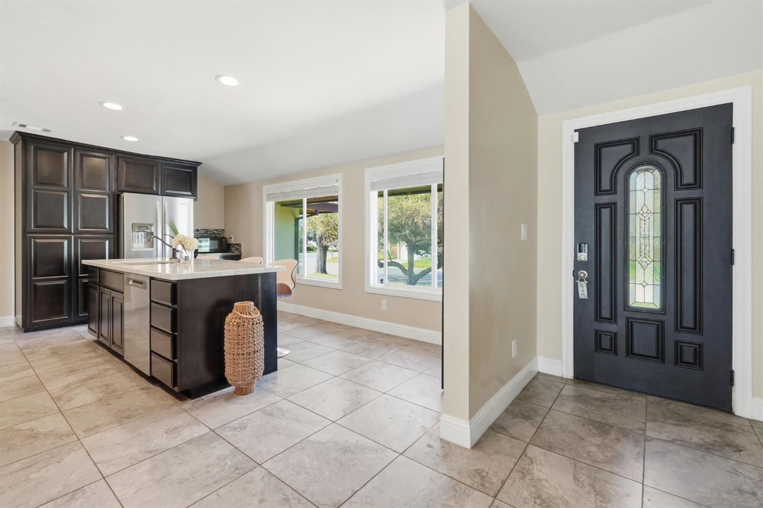 1700 Rolling Hills Road Sacramento, CA 95864 - Photo 3 of 65